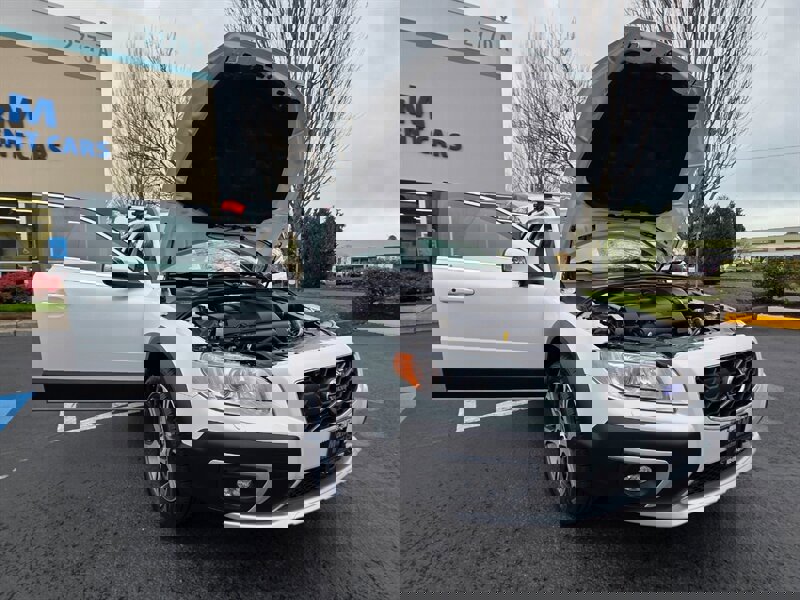 Used 2015 Volvo XC70 T6 Platinum w/ Protection Package image 26