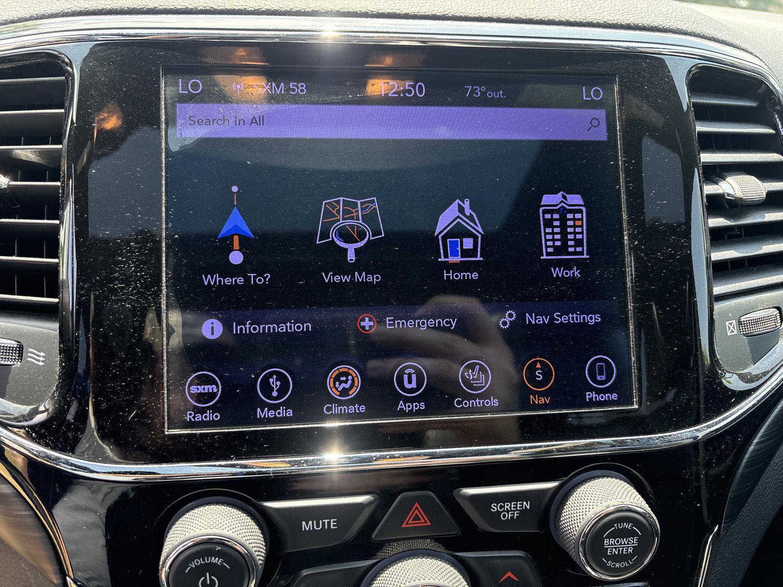 Used 2019 Jeep Grand Cherokee Altitude AWD/4WD image 22