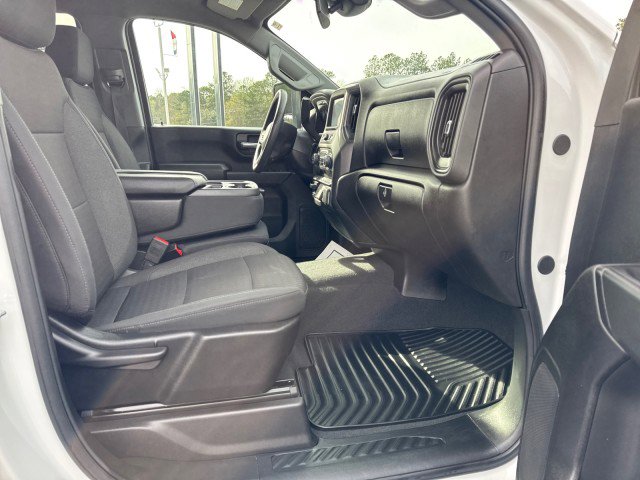 Used 2025 Chevrolet Silverado 2500 Custom w/ Custom Value Package AWD/4WD image 9