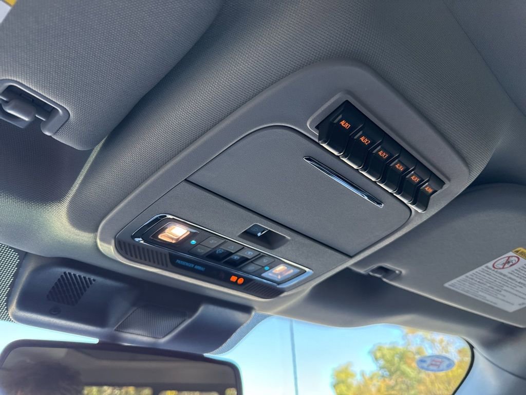 New 2026 Ford F350 Lariat w/ Black Appearance Package image 26