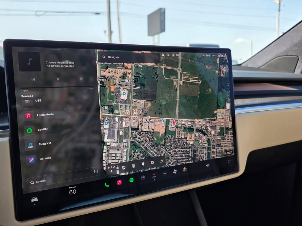 Used 2022 Tesla Model X Plaid AWD/4WD image 15