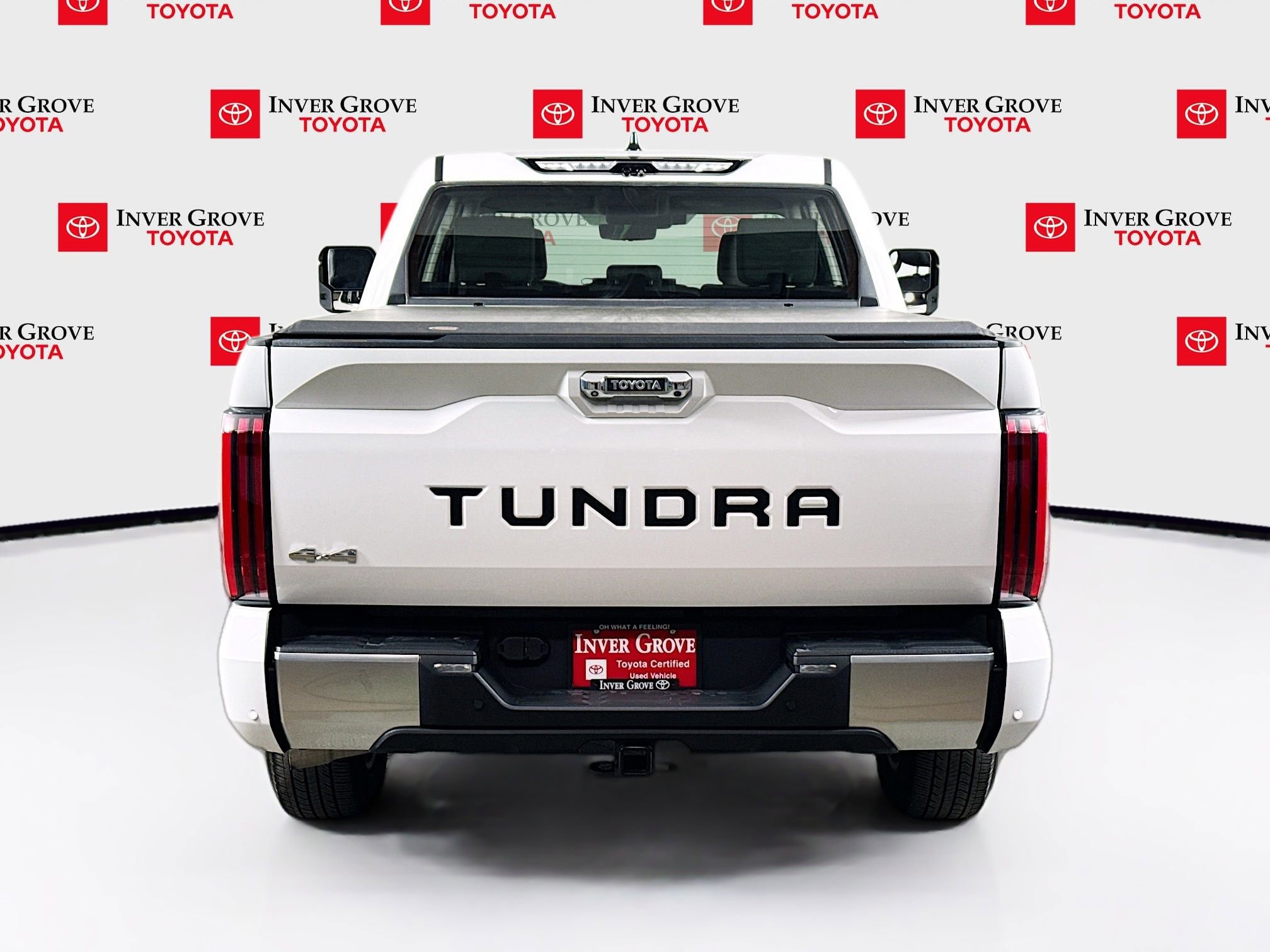 Used 2023 Toyota Tundra Limited AWD/4WD image 6