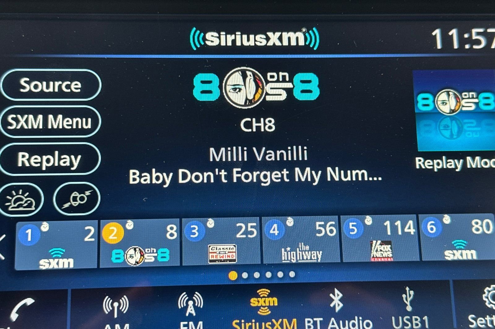 Used 2023 Nissan Kicks SR w/ SR Premium Package image 21