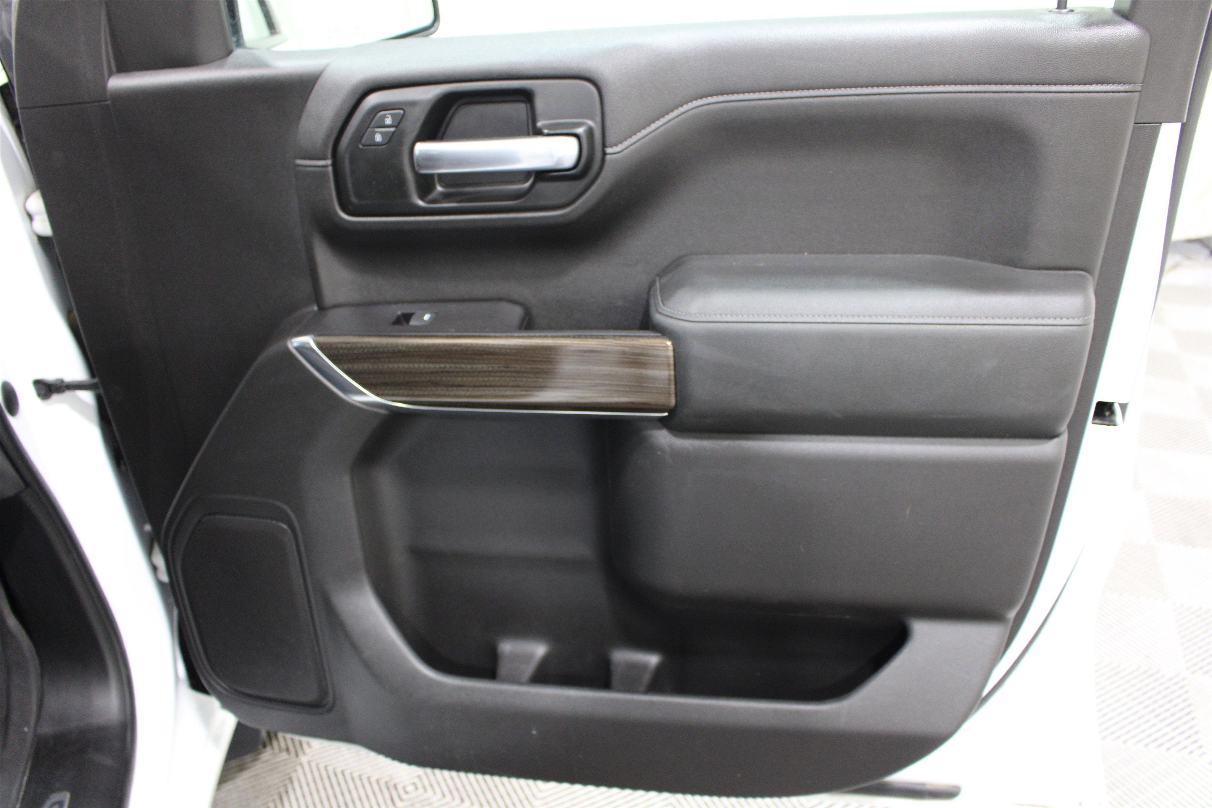 Used 2019 Chevrolet Silverado 1500 LT w/ All-Star Edition image 25