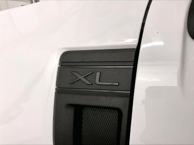 Certified 2025 Ford Maverick XL FWD image 13