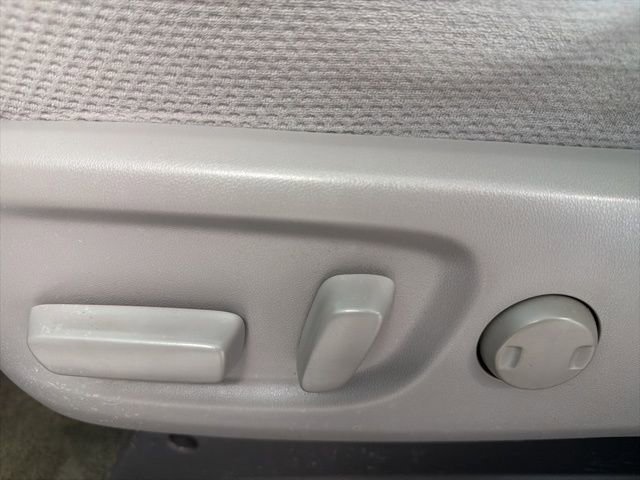 Used 2017 Toyota Sienna LE image 14