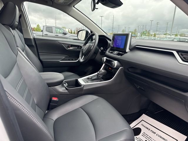 Certified 2023 Toyota RAV4 XLE Premium AWD/4WD image 32