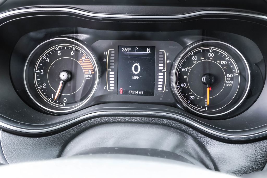 Used 2020 Jeep Cherokee Latitude Lux w/ Comfort/Convenience Group image 19