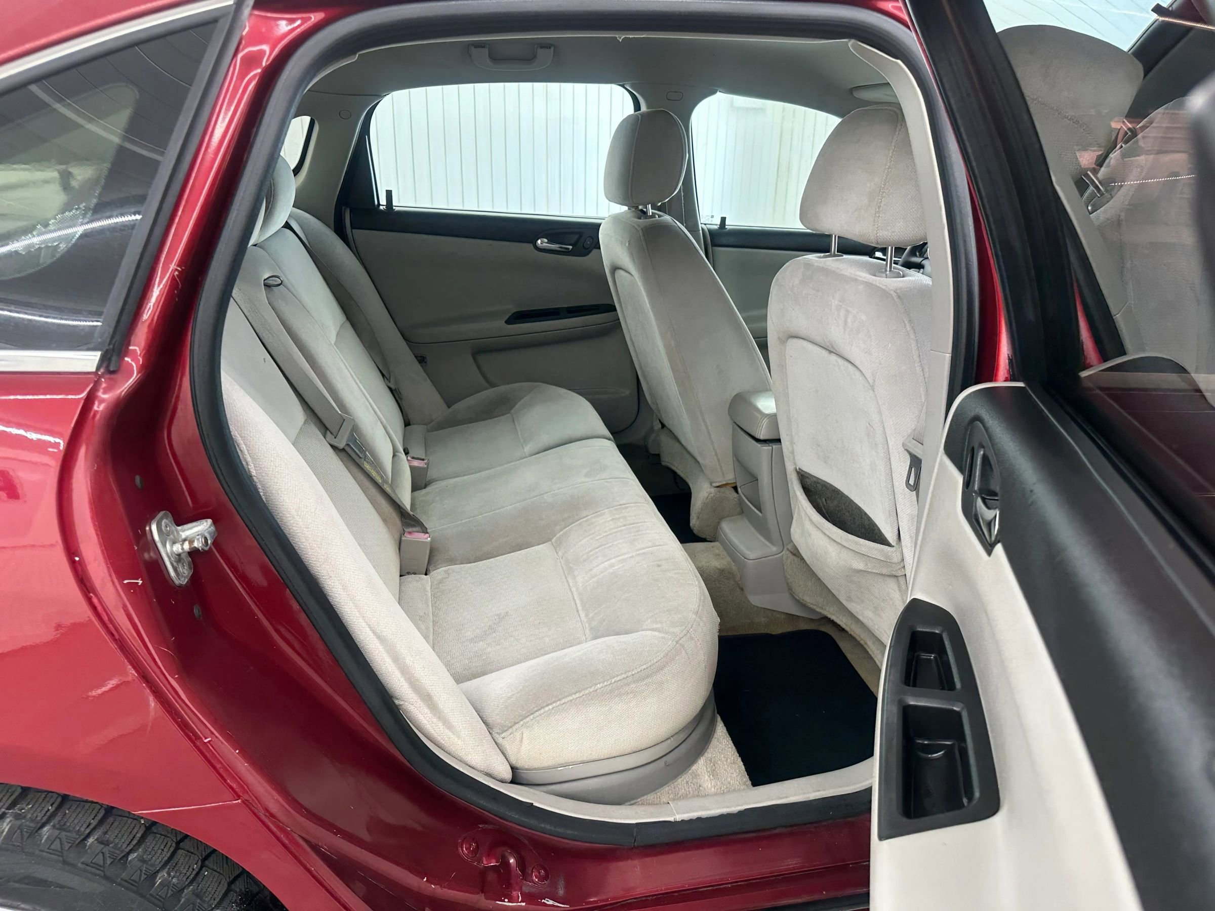 Used 2007 Chevrolet Impala LT FWD image 12