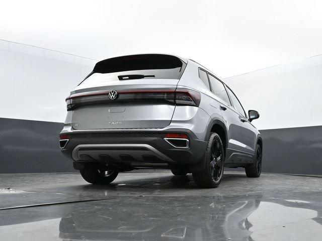 Used 2025 Volkswagen Taos SE FWD image 36