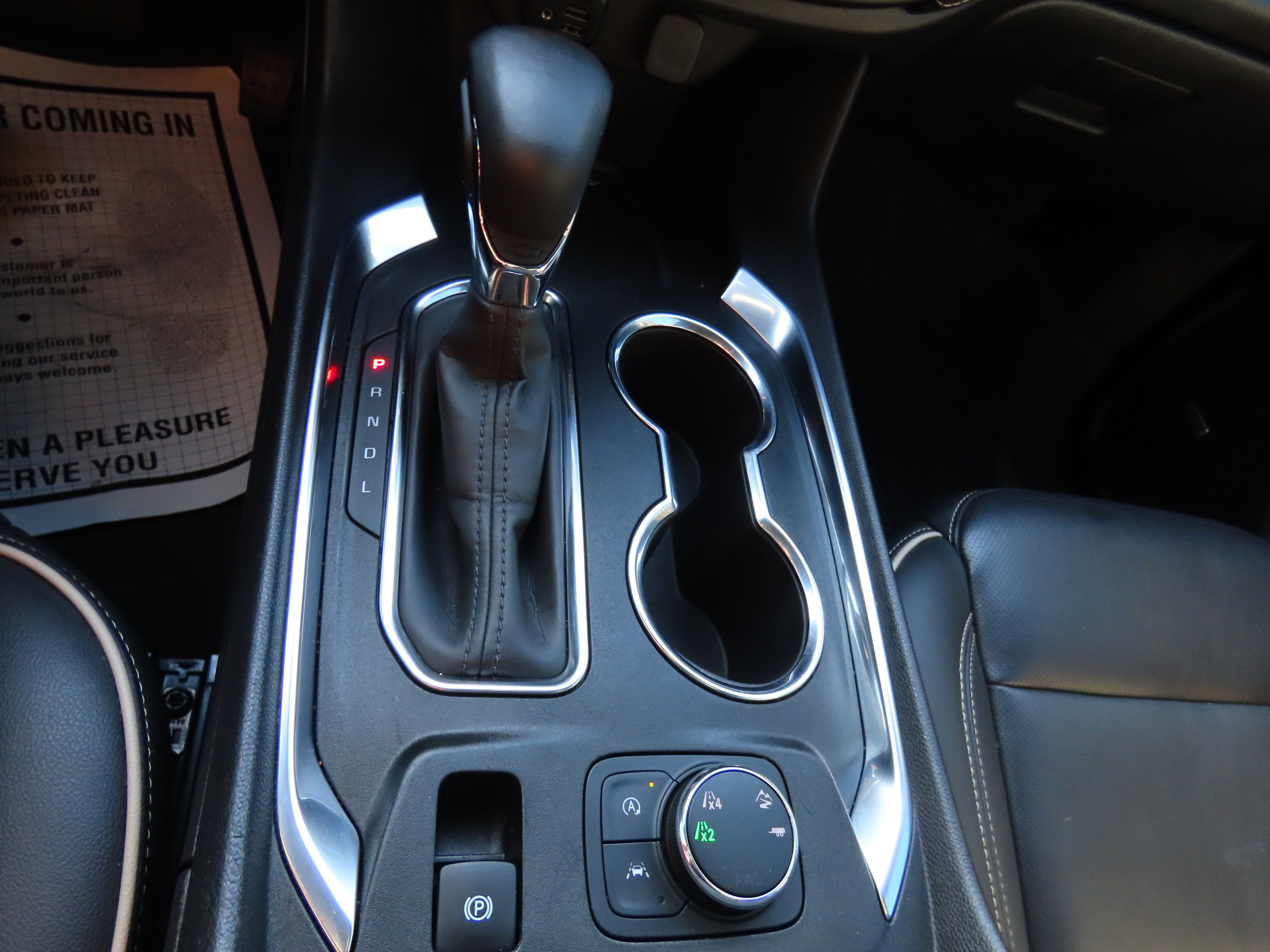 Used 2023 Chevrolet Traverse Premier w/ Redline Edition image 31