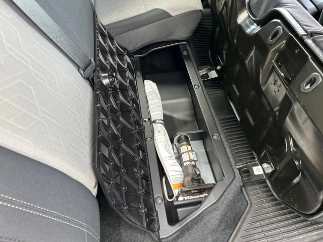 Used 2021 Toyota Tacoma TRD Sport AWD/4WD image 47