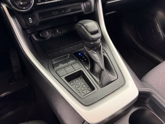 Used 2019 Toyota RAV4 XLE FWD image 19