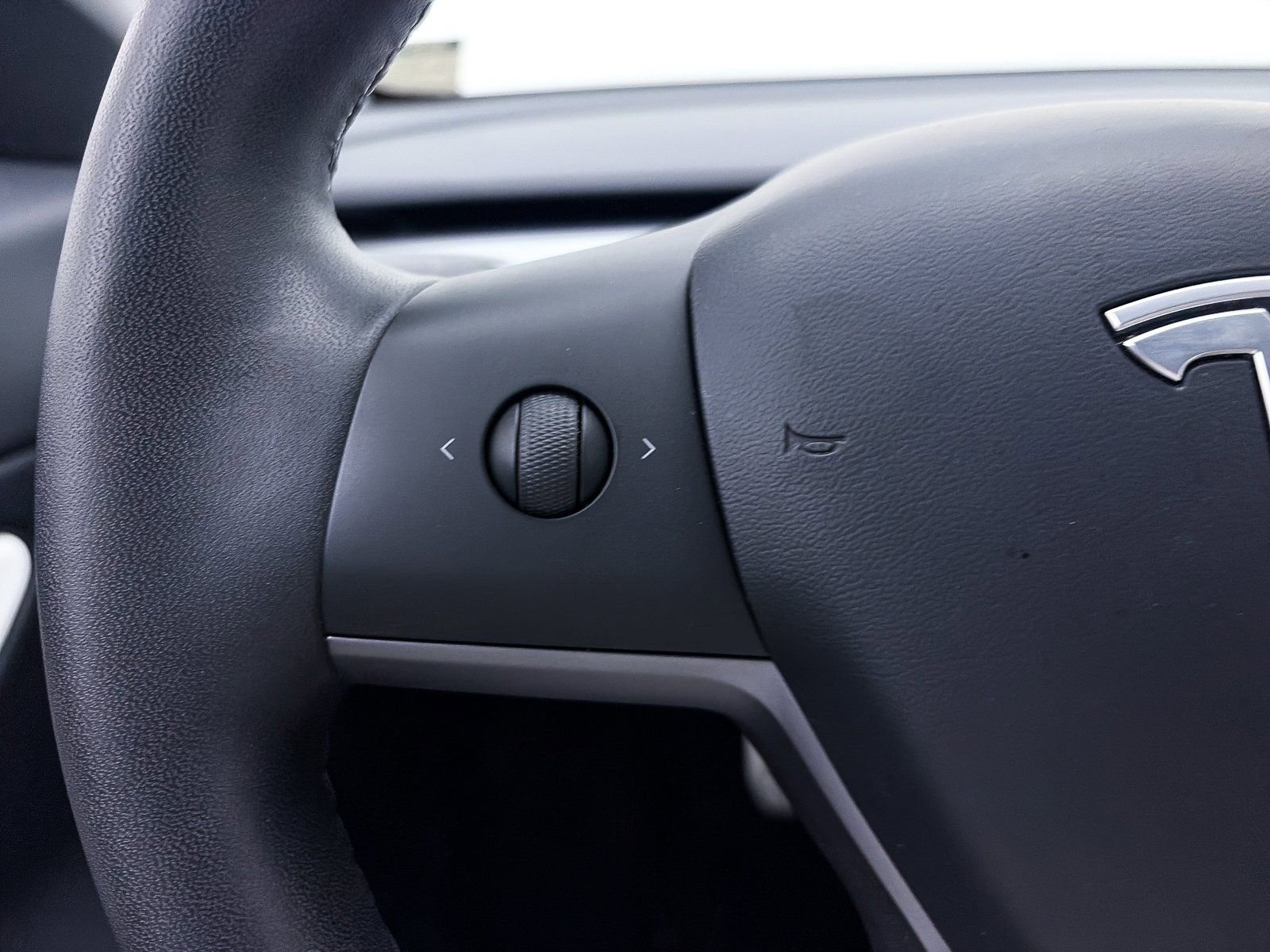 Used 2020 Tesla Model 3 Performance image 25