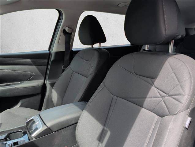 Used 2025 Hyundai Tucson SE FWD image 15