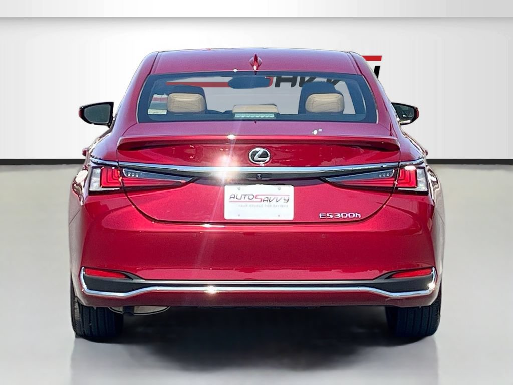 Used 2025 Lexus ES 300h w/ Premium Package FWD image 6