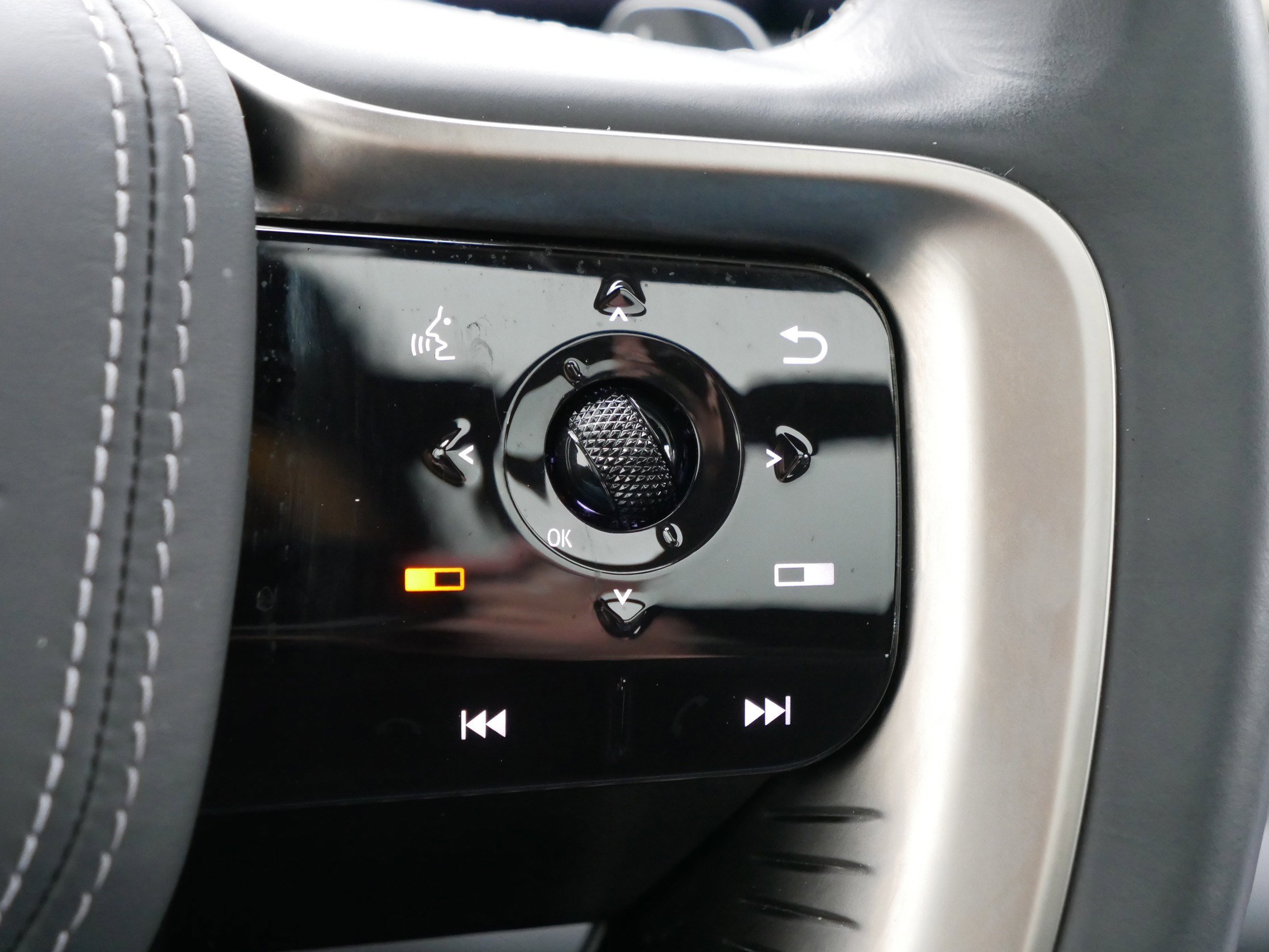 Certified 2025 INFINITI QX80 Autograph image 30