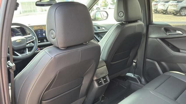 New 2027 Chevrolet Equinox LT w/ Convenience Package II AWD/4WD image 26