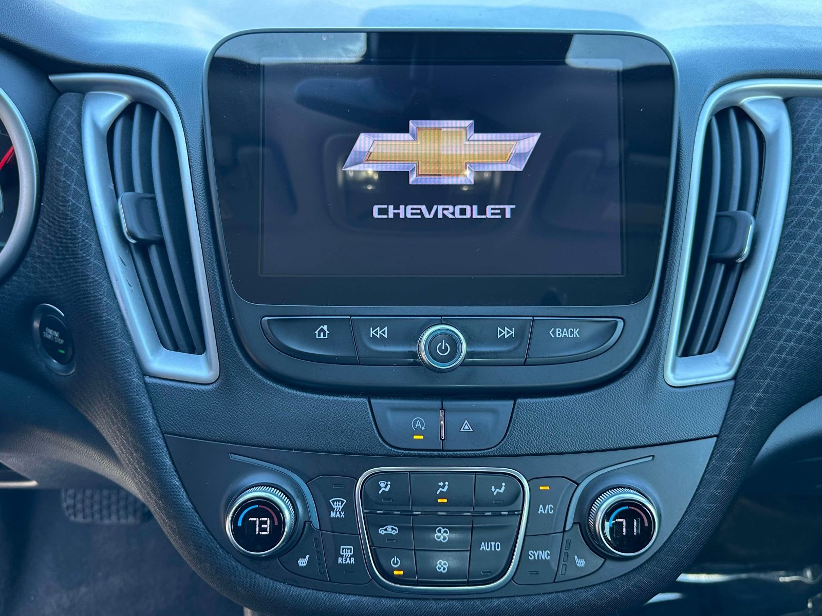 Used 2023 Chevrolet Malibu LT w/ Driver Confidence Package image 8