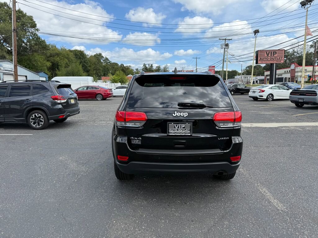 Used 2017 Jeep Grand Cherokee Laredo w/ Quick Order Package 23E image 6