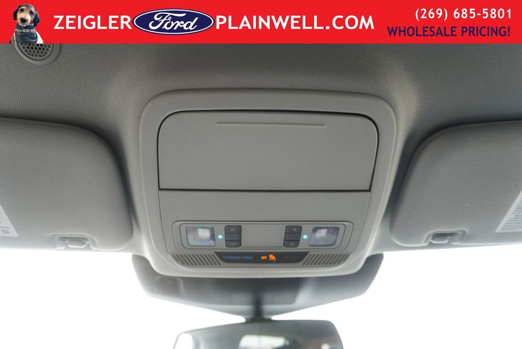 Used 2022 Ford Explorer XLT w/ Equipment Group 202A image 33
