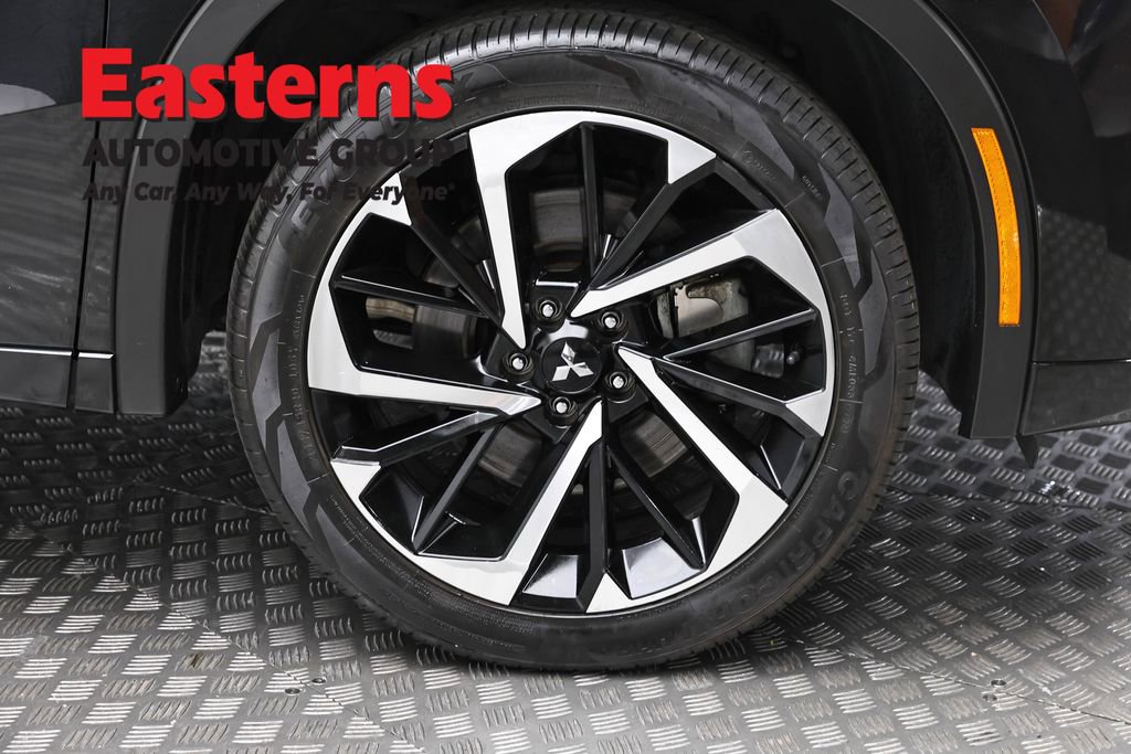 Used 2022 Mitsubishi Outlander SEL image 32