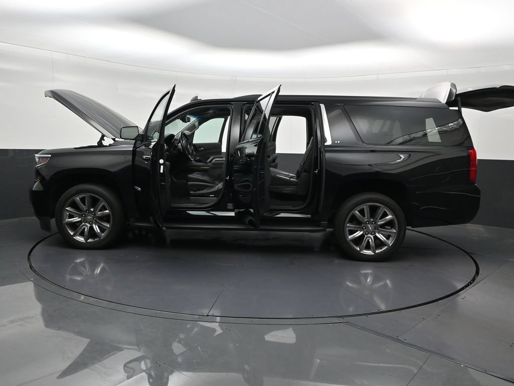 Used 2019 Chevrolet Suburban LT AWD/4WD image 33