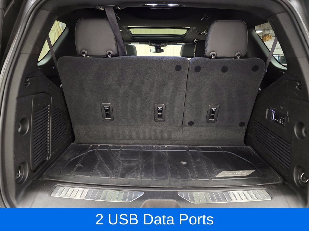 Used 2021 Chevrolet Tahoe Z71 w/ Luxury Package AWD/4WD image 35
