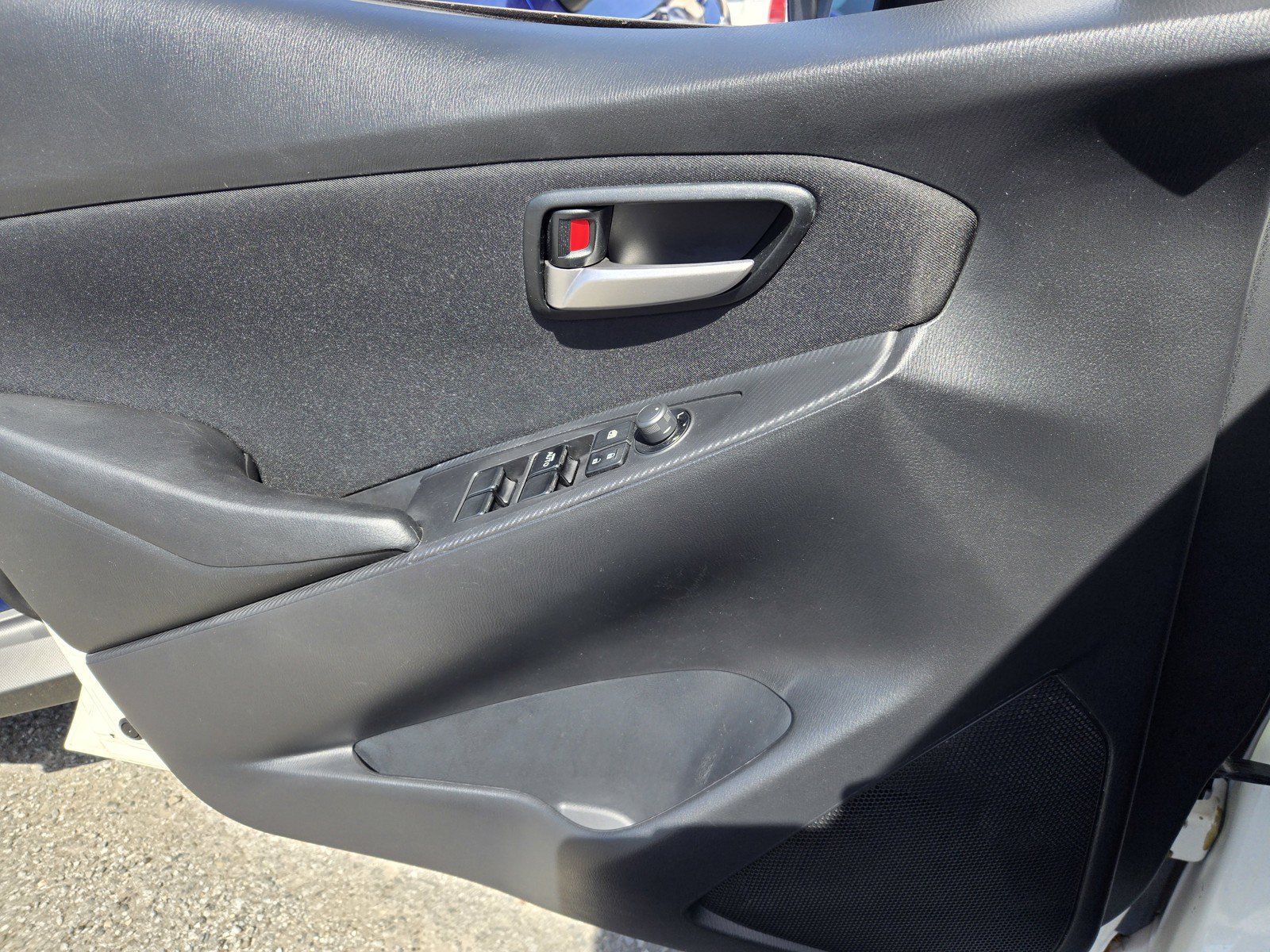 Used 2019 Toyota Yaris LE FWD image 24