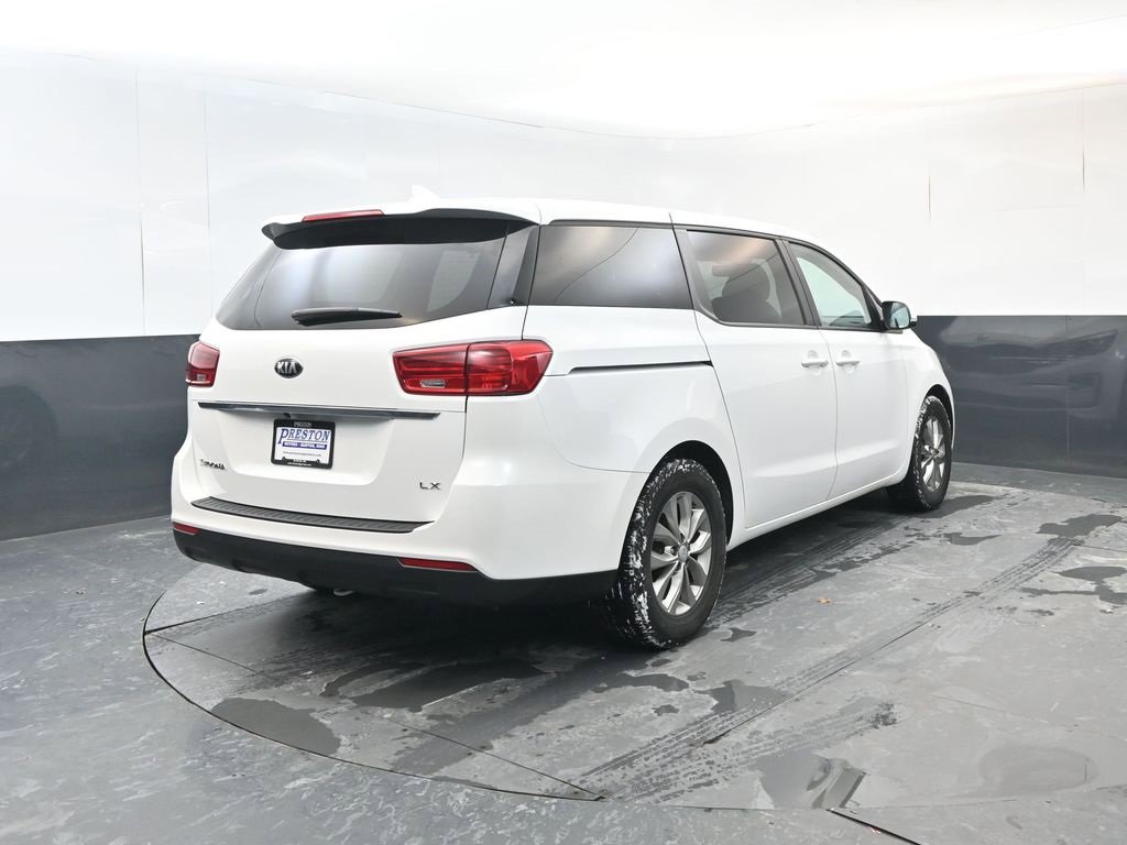 Used 2021 Kia Sedona LX image 5