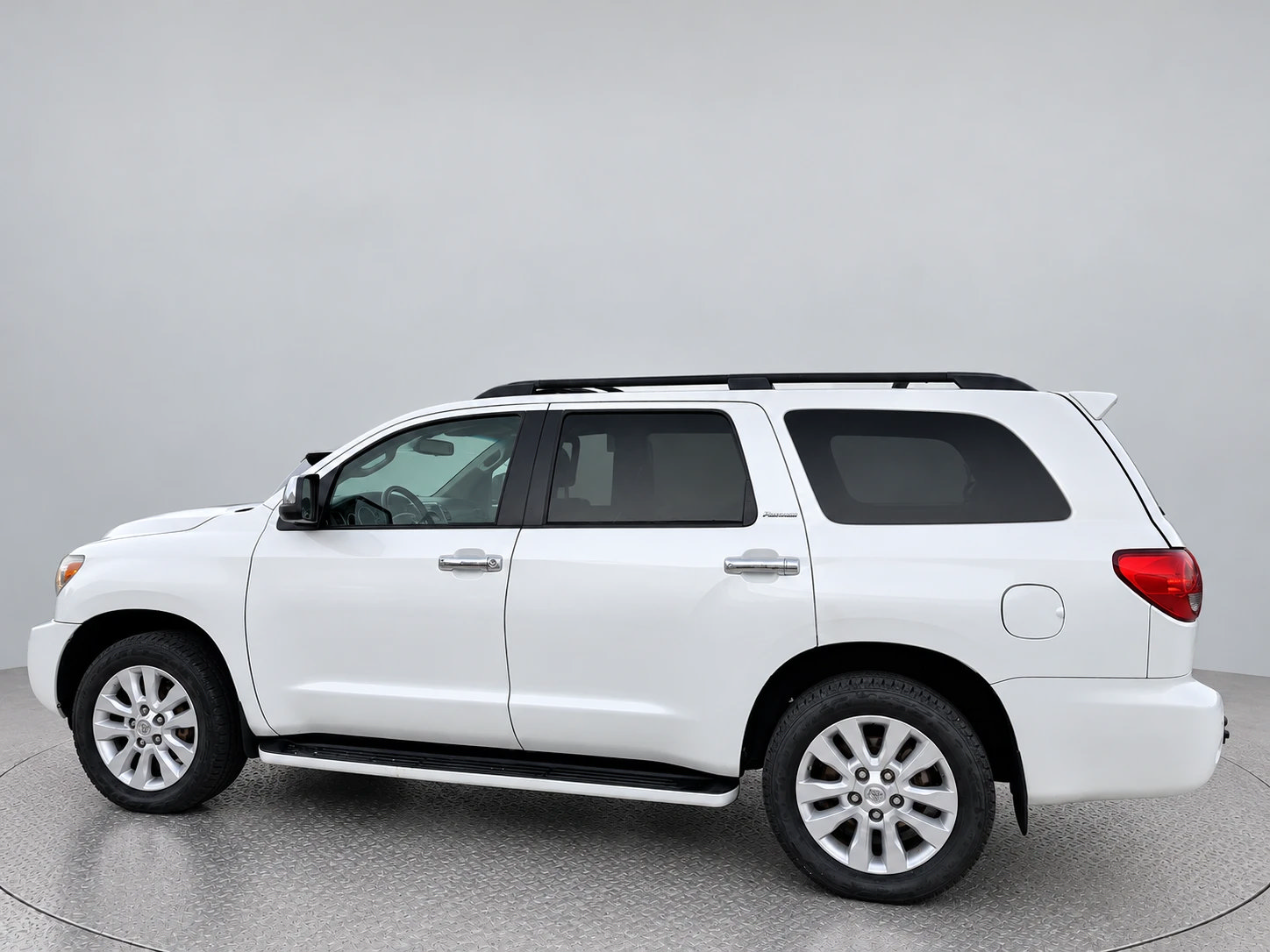 Used 2011 Toyota Sequoia Platinum AWD/4WD image 6