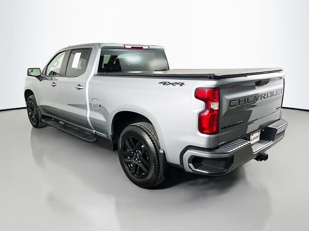 Used 2024 Chevrolet Silverado 1500 RST w/ Dark Appearance Package AWD/4WD image 9