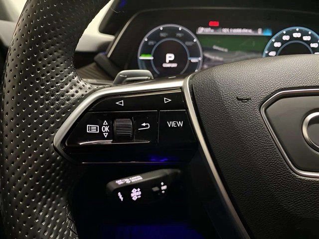 Used 2023 Audi RS e-tron GT w/ Carbon Performance Package AWD/4WD image 31