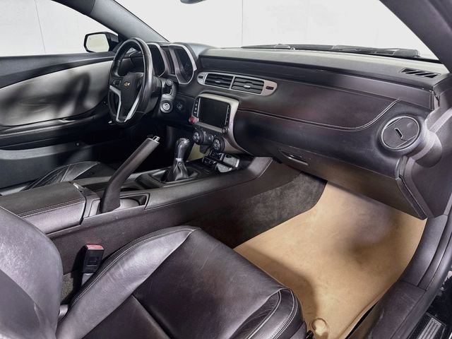 Used 2015 Chevrolet Camaro SS w/ RS Package RWD image 32