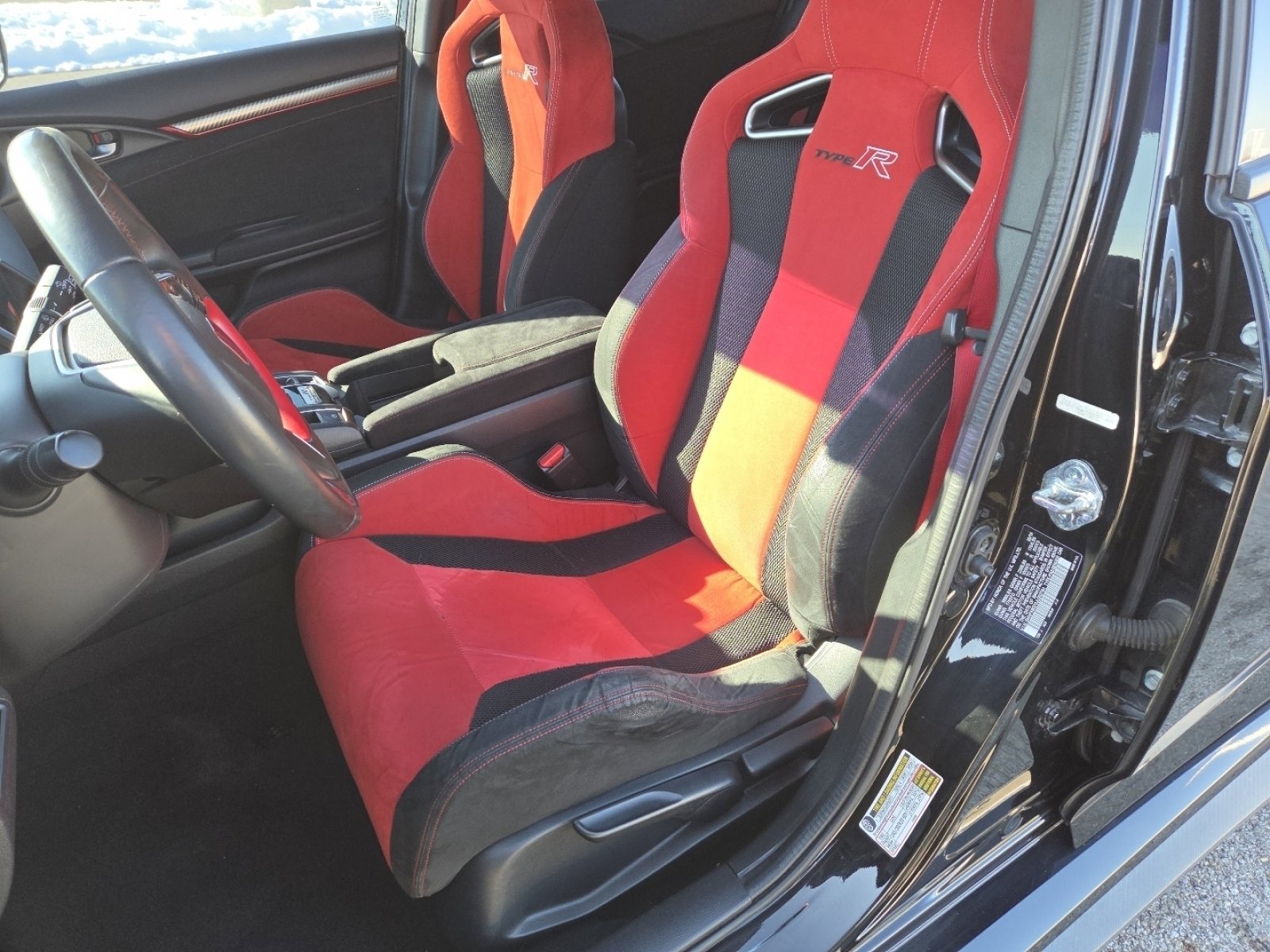 Used 2018 Honda Civic Type R image 24