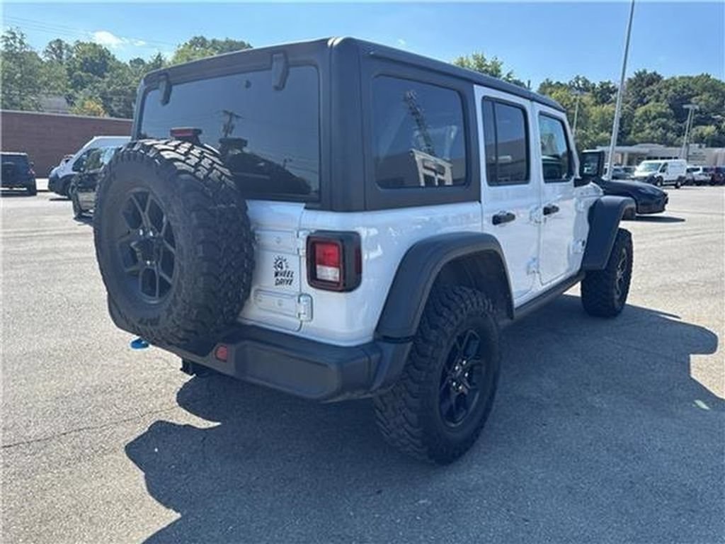Used 2024 Jeep Wrangler Unlimited AWD/4WD image 8