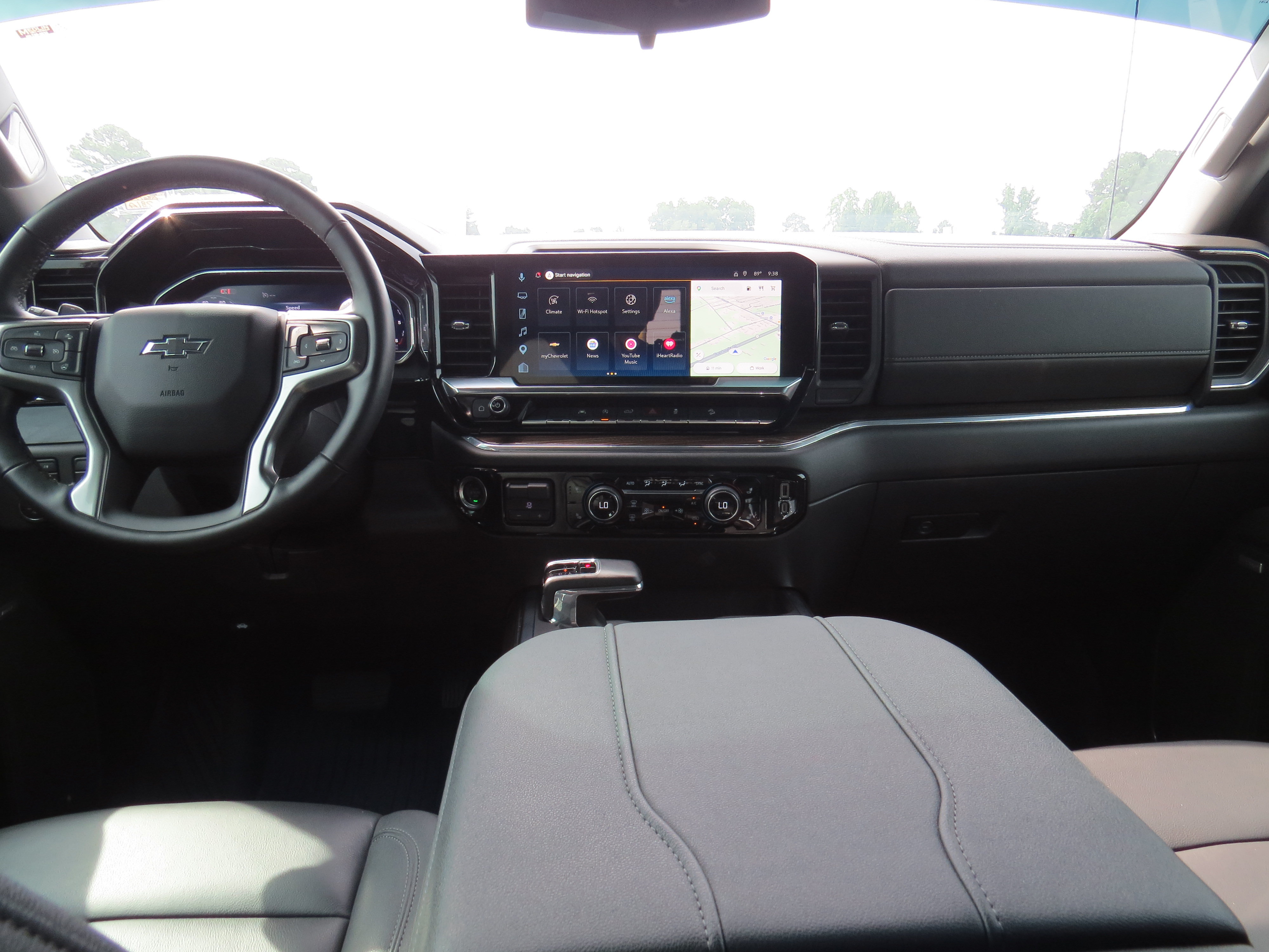 Used 2025 Chevrolet Silverado 1500 LT Trail Boss w/ Convenience Package II AWD/4WD image 21