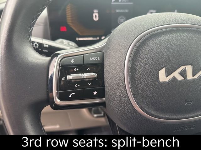 Certified 2025 Kia Carnival image 24