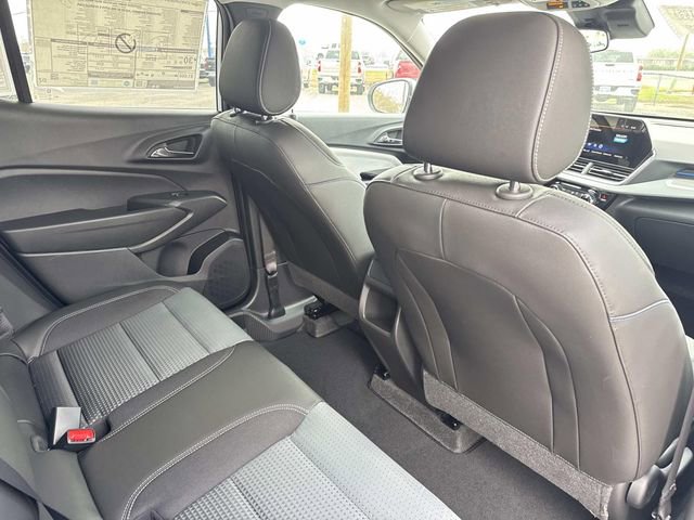 New 2026 Chevrolet Trax LT w/ Driver Confidence Package FWD image 25