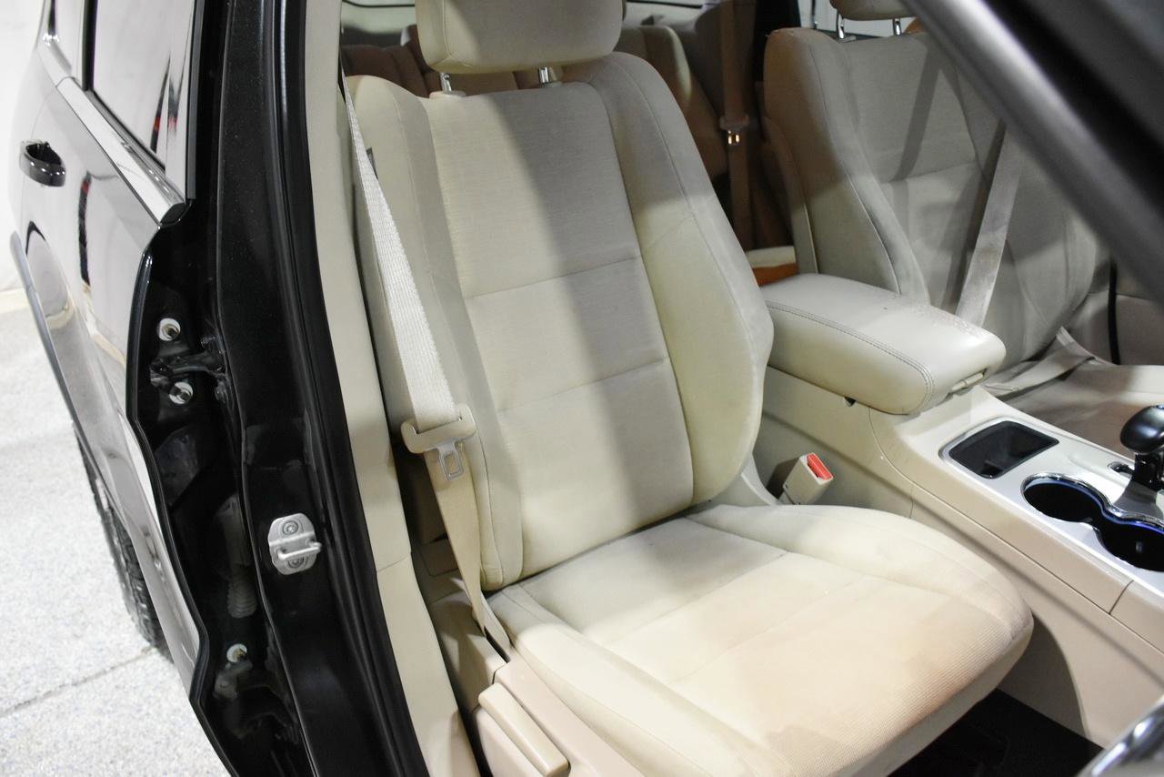Used 2014 Jeep Grand Cherokee Laredo w/ Quick Order Package 23E AWD/4WD image 18