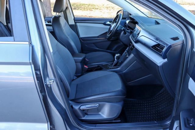 Used 2022 Volkswagen Taos SE image 30