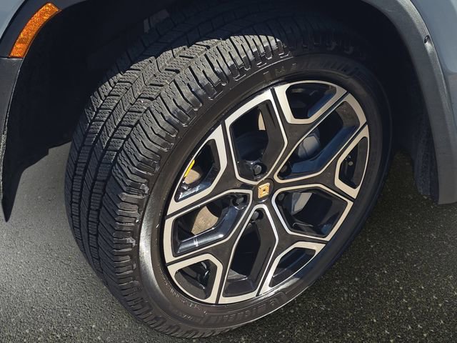 Used 2024 Rivian R1S Adventure image 35