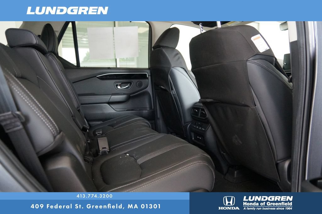 Used 2025 Honda Pilot EX-L image 30
