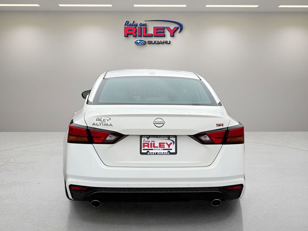 Used 2025 Nissan Altima 2.5 SR FWD image 4