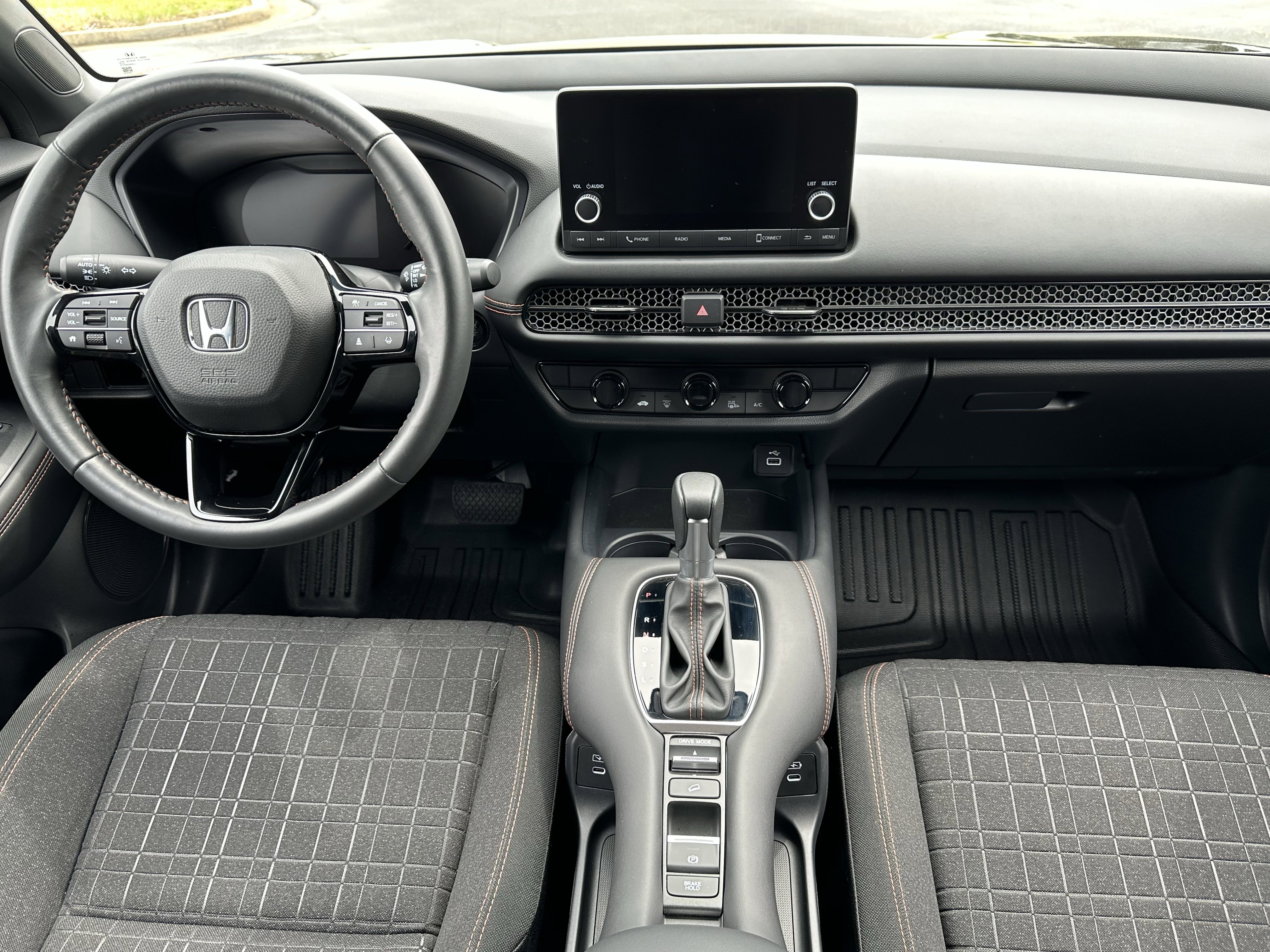 Used 2024 Honda HR-V Sport image 29