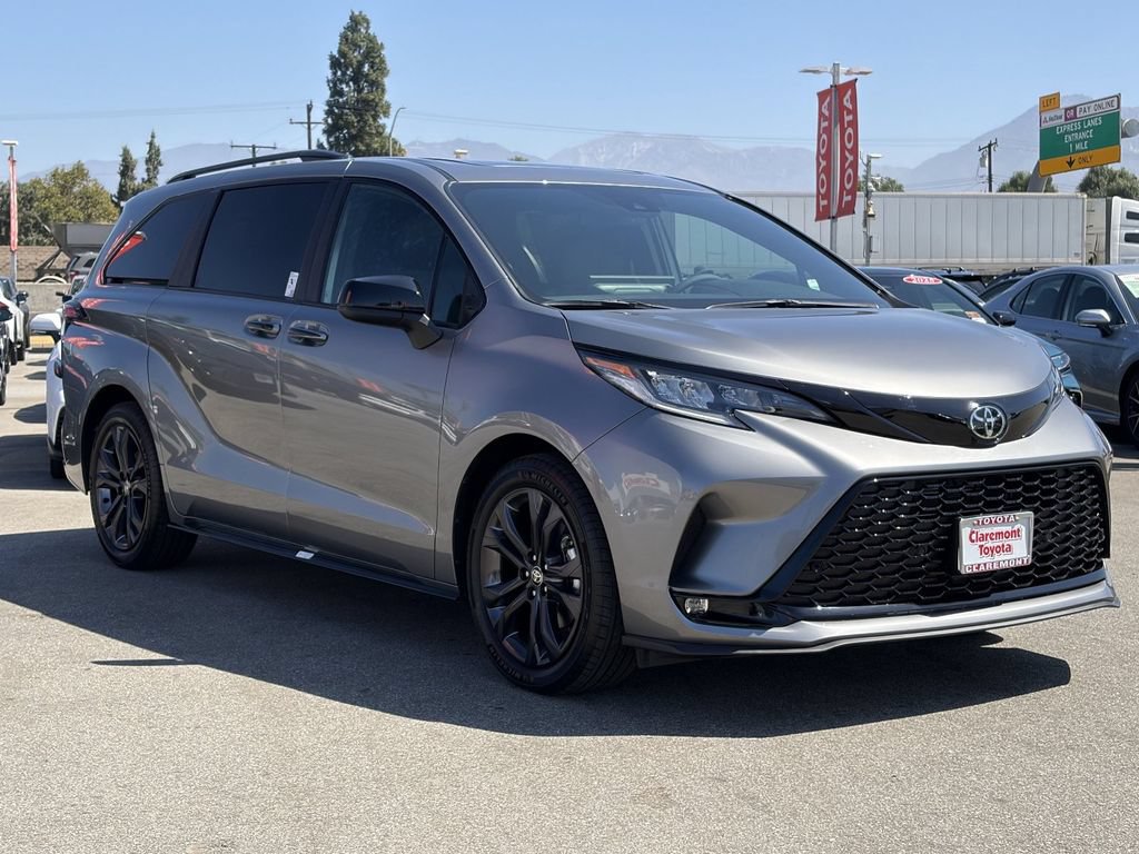 Certified 2026 Toyota Sienna XSE FWD image 49