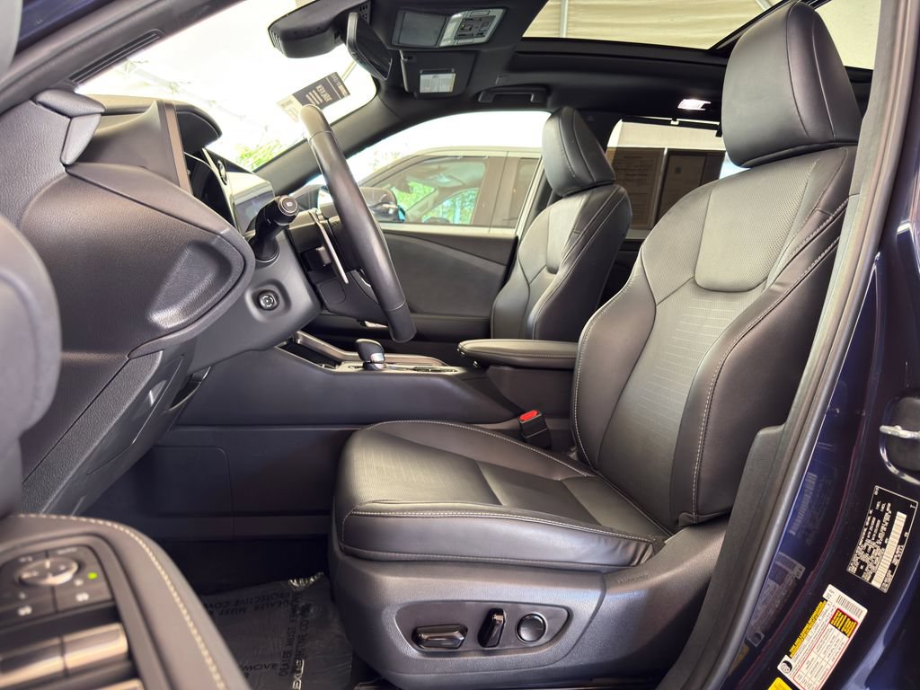 Certified 2025 Lexus TX 350 FWD w/ Technology Package image 18