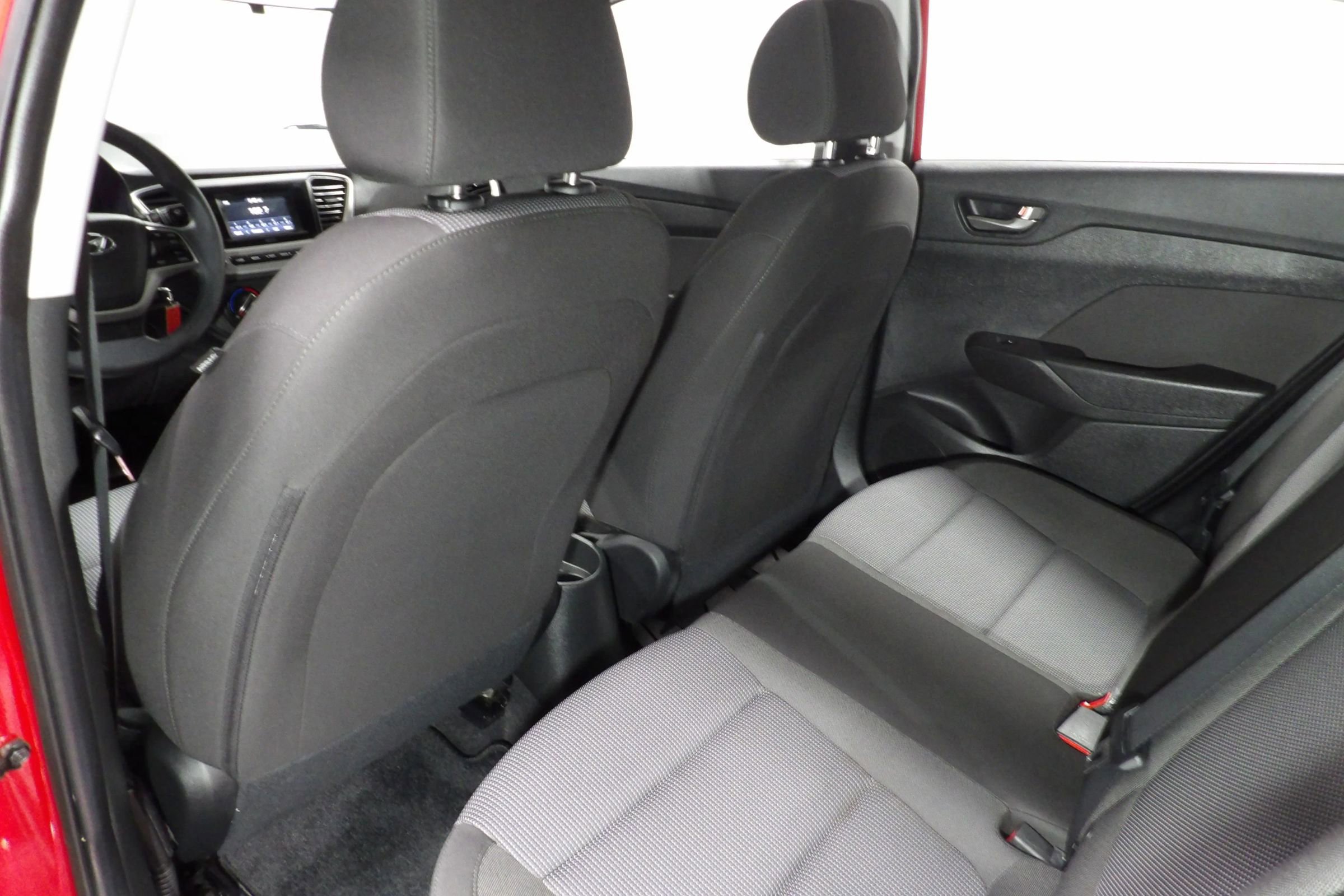 Used 2021 Hyundai Accent SE image 11