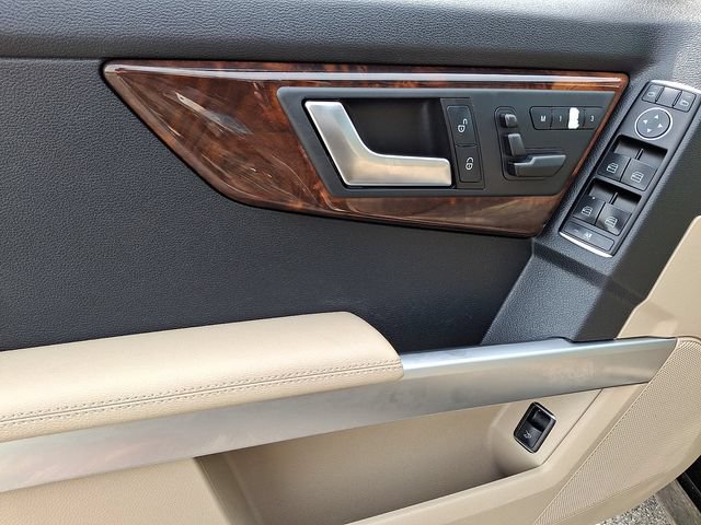 Used 2012 Mercedes-Benz GLK 350 4MATIC image 12