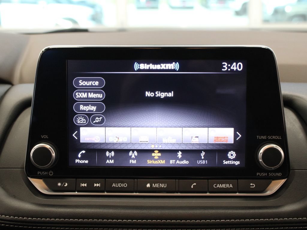 Used 2023 Nissan Rogue S FWD image 21